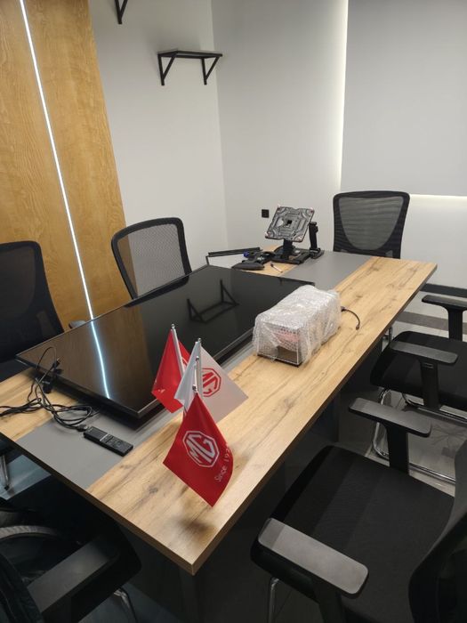 Продается офисная мебель мебель 7 комплетков и переговорный стол