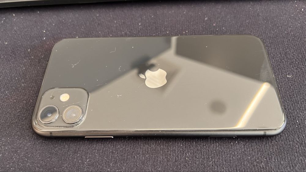 Iphone 11, 128 gb в отличном состоянии