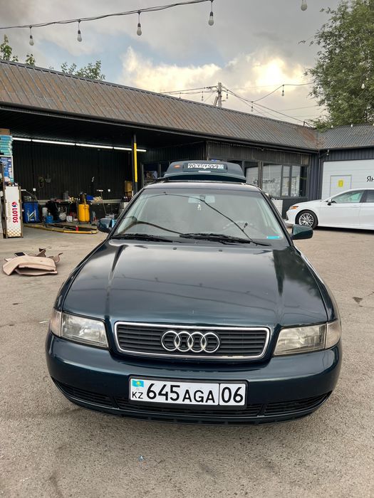 Машина,ауди а4 б5
