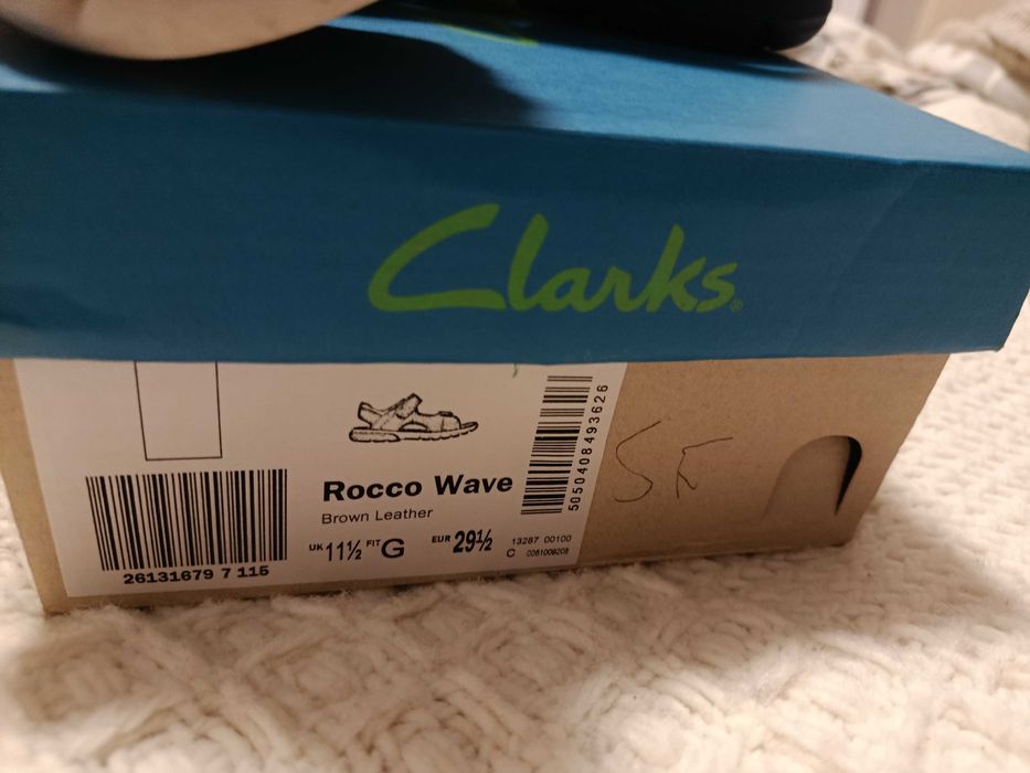 Сандали  clarks 29 номер, geox 31 номер