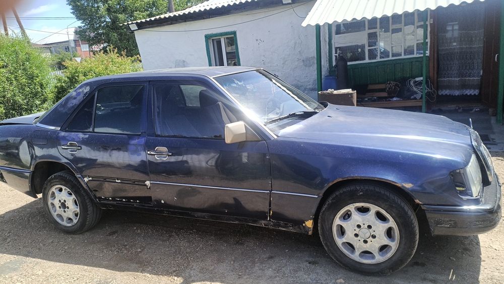 124 Мерседес  Мерседес