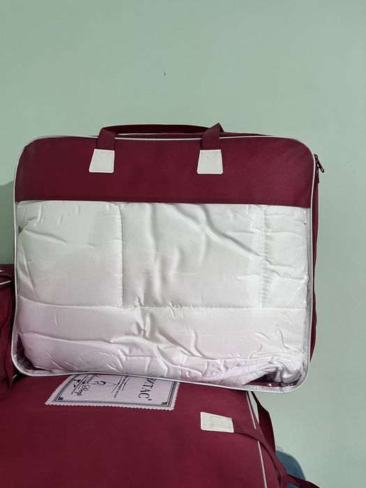 Төсек жамылатын 6 штук бар