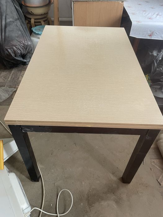 Продам стол раздвижной