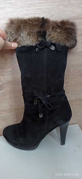 Продам сапоги и ботинки