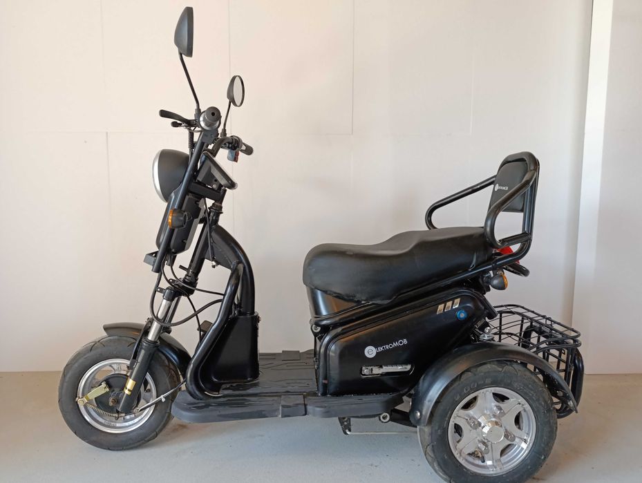 Tricicleta ElektroMOB, 2 Locuri, Baterie 20 Ah, 35km/h, Putere 500 W