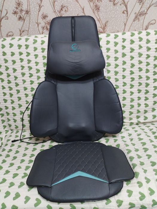 ТОРГ. Продам массажное кресло