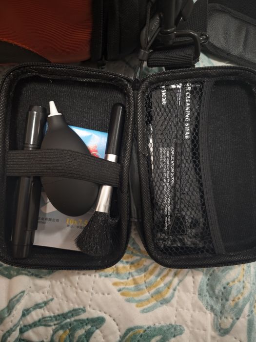 Sony Alpha a6000 ca nou - Kit complet + Geantă + Set curăţare