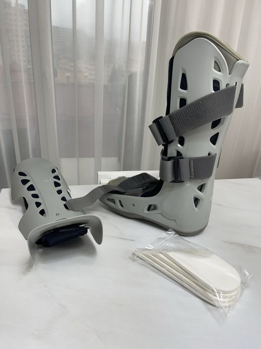 Orteza / Cizma de imobilizare Aircast Elite