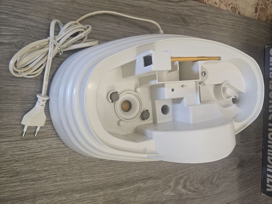 Umidificator cu ultrasunete Boneco 7135
