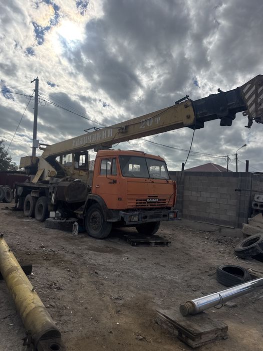 Продам автокран галичанин на ходу
