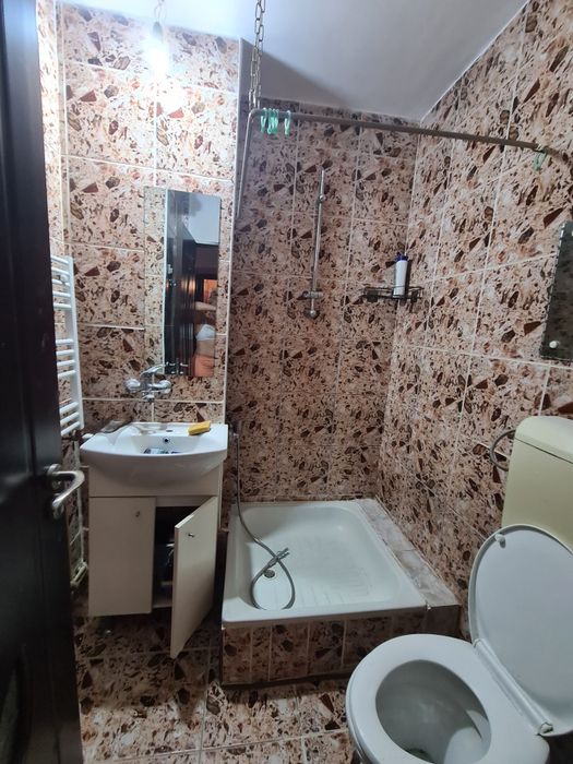 ÎNCHIRIERI  apartamente 3 camere, 2 balcoane,2 bai, living