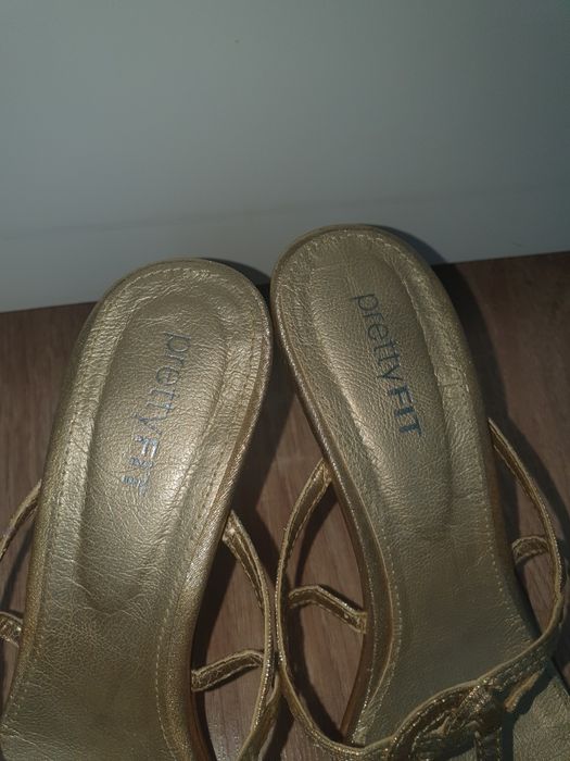 Сандали на ток PrettyFit