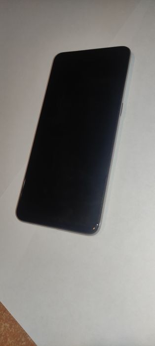Oppo CPH2159 в хорошем состоянии