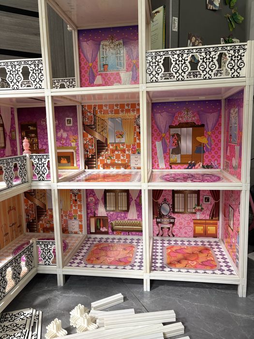 Продам детский домик для Барби