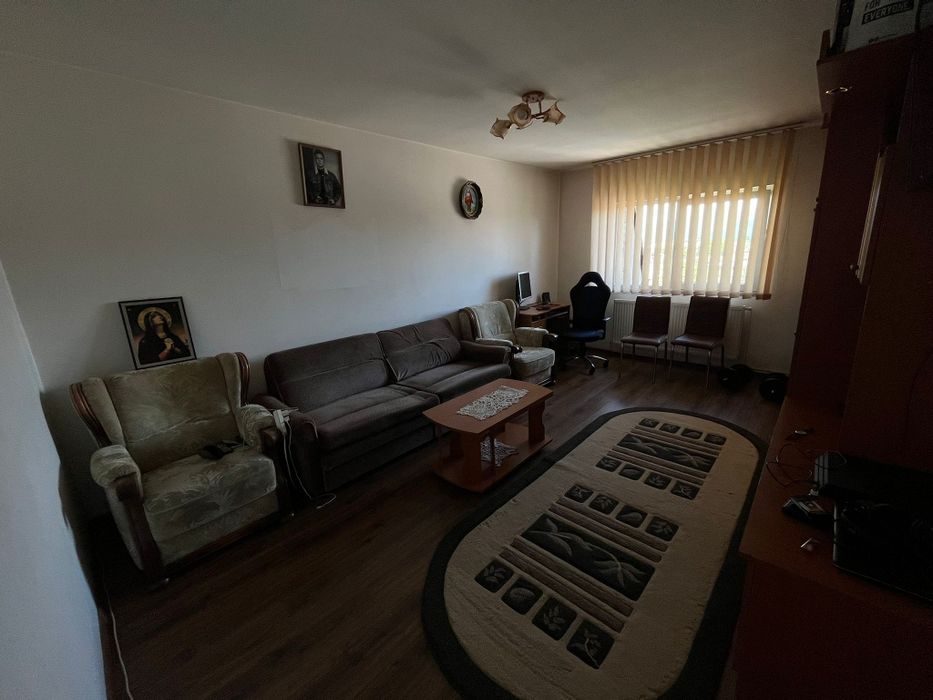 Vand apartament 2 camere