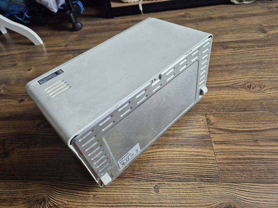 Мини Фурна TOMADO с Таймер