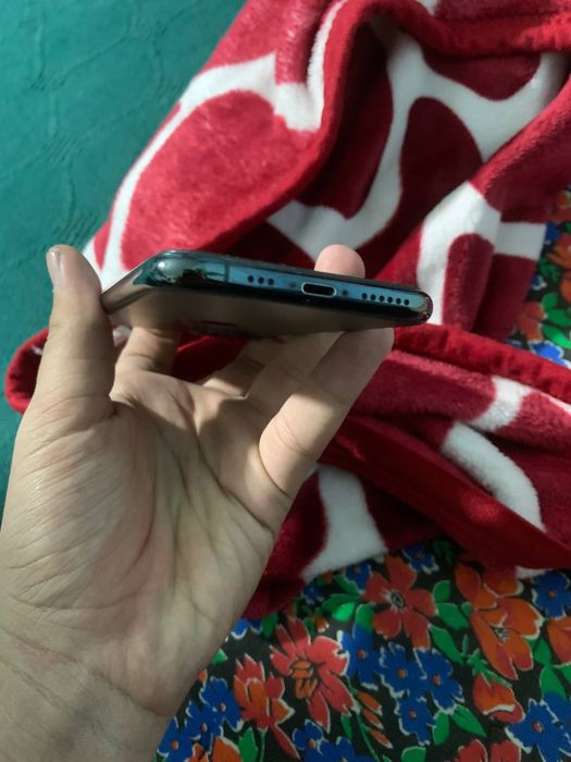 Iphone 11 pro 64gb batareya70 xolati ideal  260$ kelishamiz