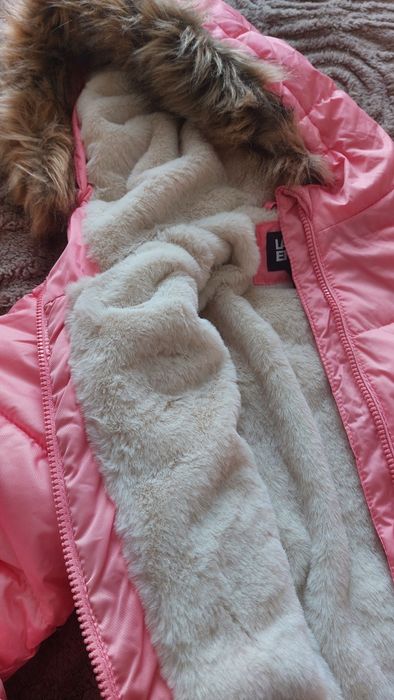 Куртка на девочку