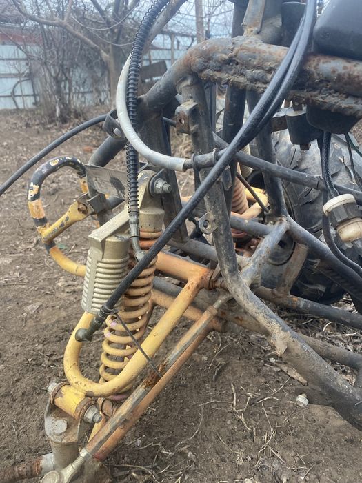 Vand tot ce se vede in poza