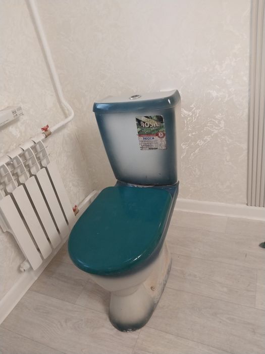Продам унитаз срочно