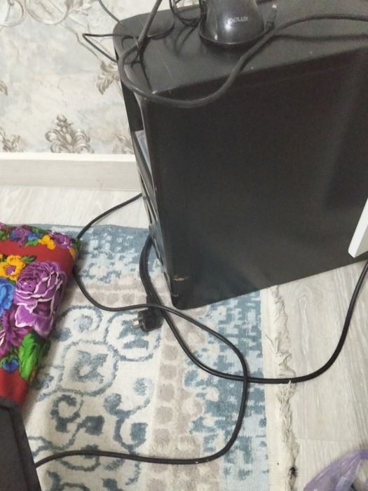 Кампиютр PHILIPS