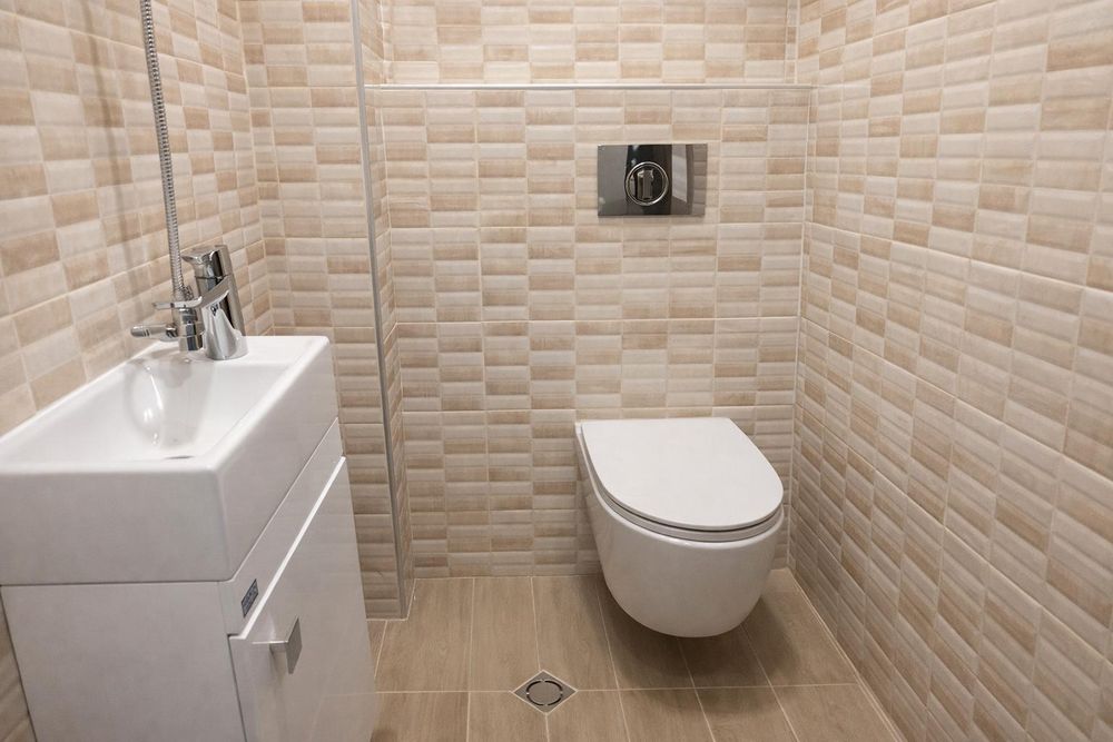 Тристаен апартамент под наем в Център