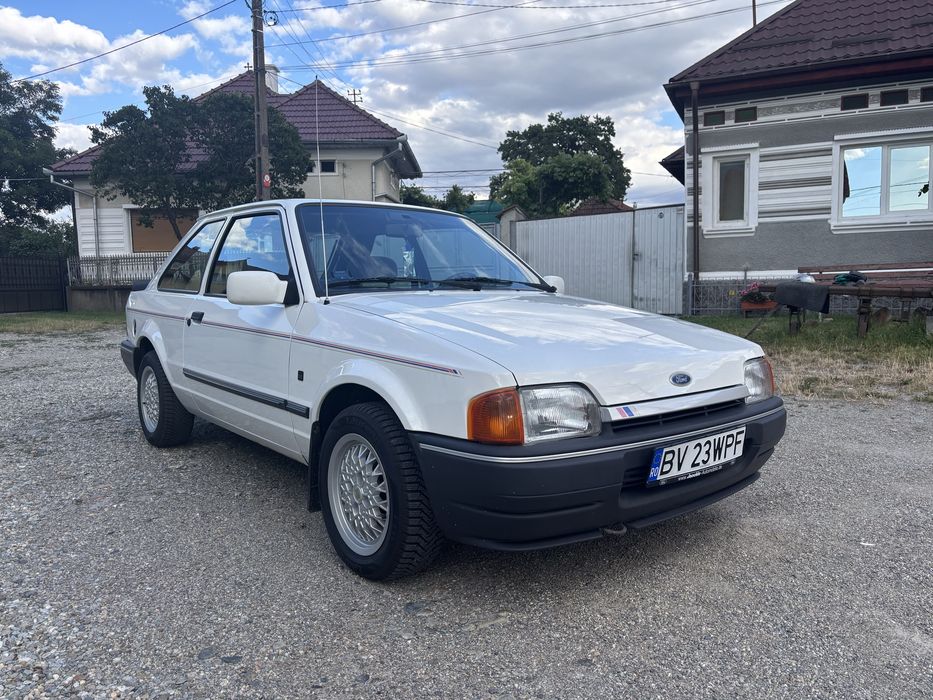 FORD Escort 1989 — imagine 3