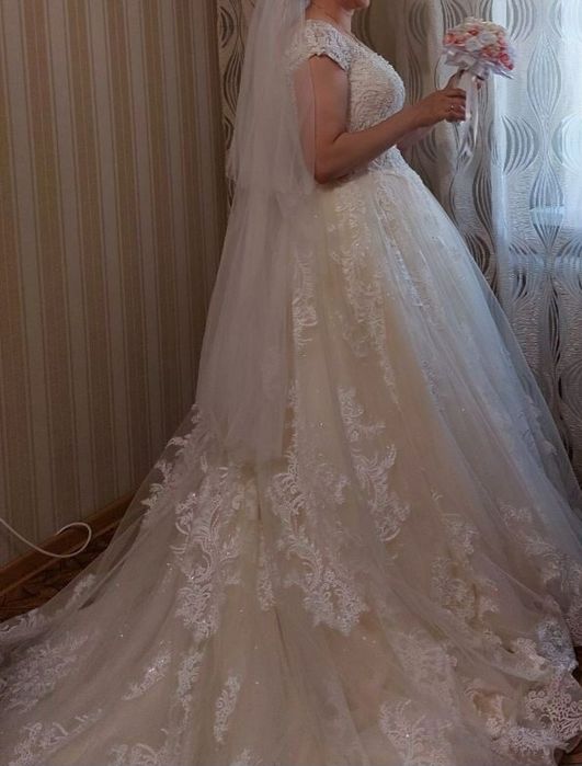 Свадебное платье