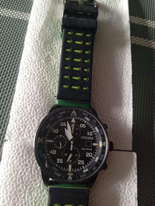 2 броя часовници. Мъжки