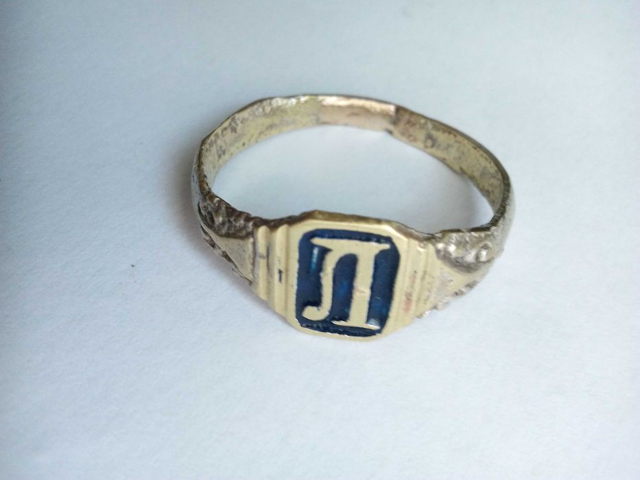 Стар пръстен печат с буква Л , с буква И , с буква П