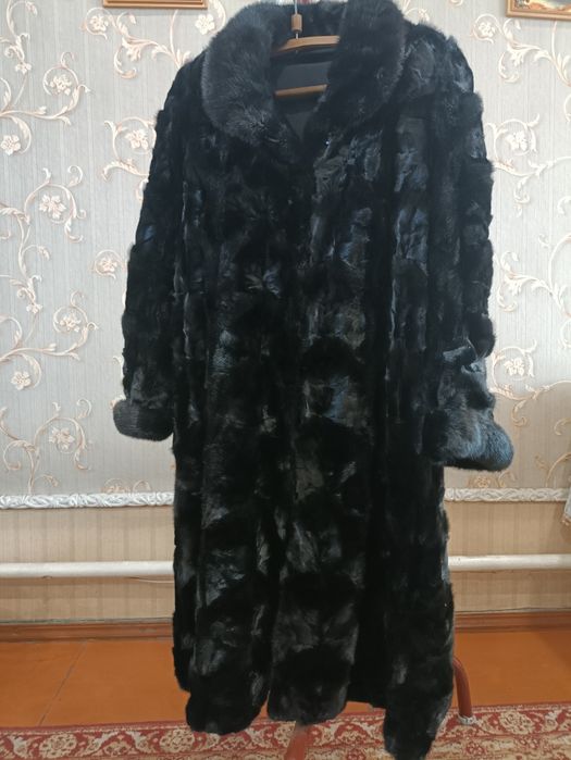 Продаю шубу норковую