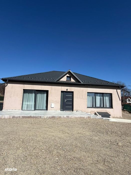 Casă pe regim de înălțime - parter