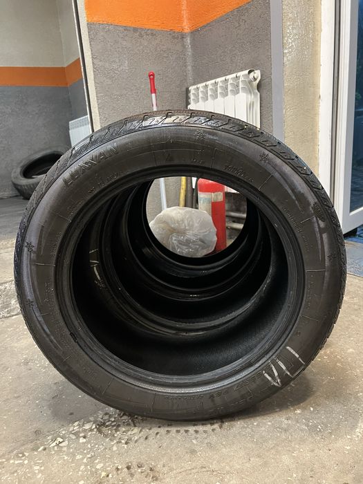 Шины зимние 215/55/17