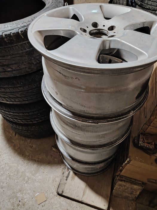 Продам диски  на мерс