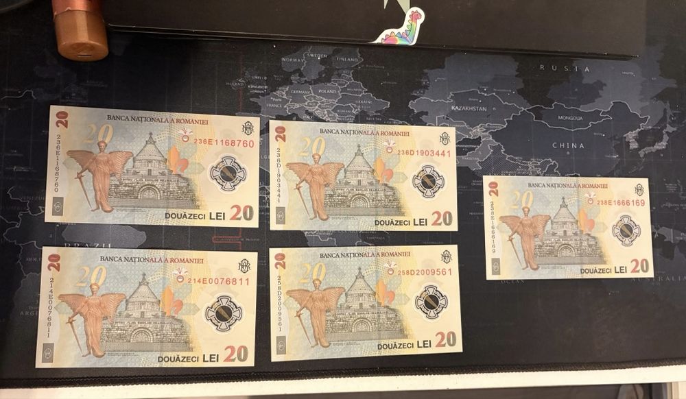 Vând 5 bancnote 20 lei