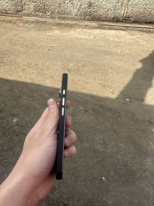 Продаю IPhone 16 Pro 128g