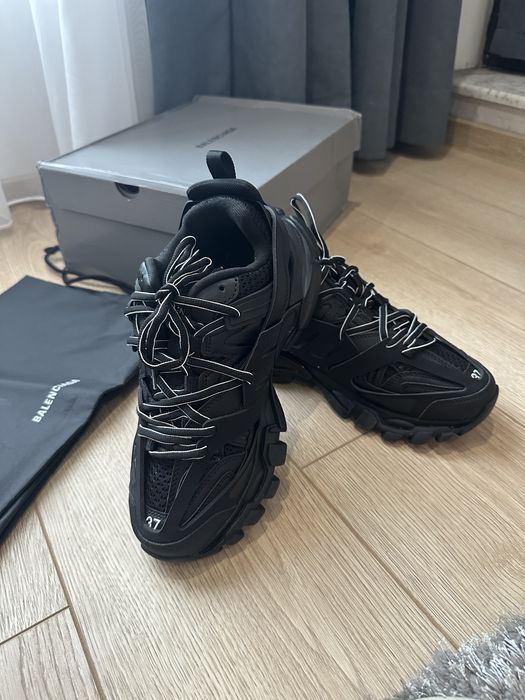 Balenciaga Track