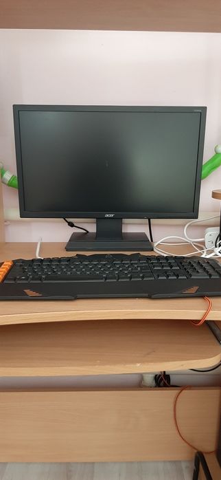 Продам монитор Aser