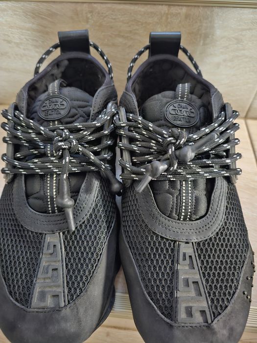 Versace chain reaction black