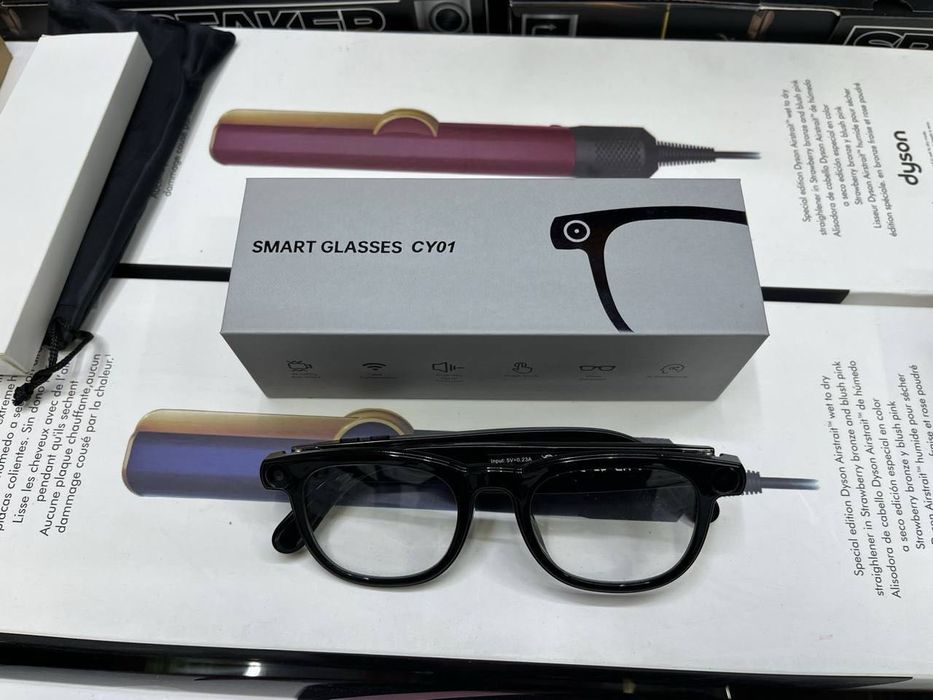 Смарт-очки со встроенной камерой