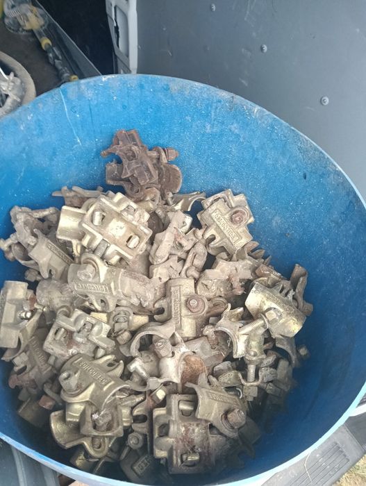 Morseți pentru schela metalica