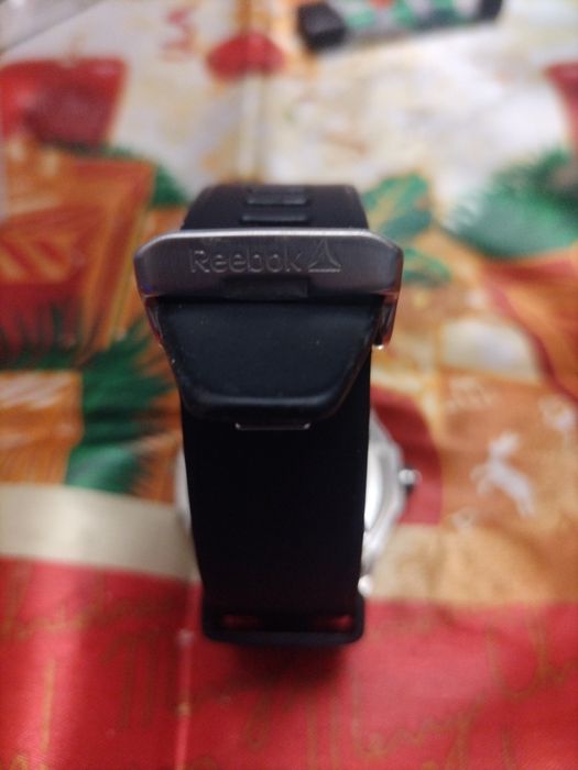 Часовник Reebok за продажба