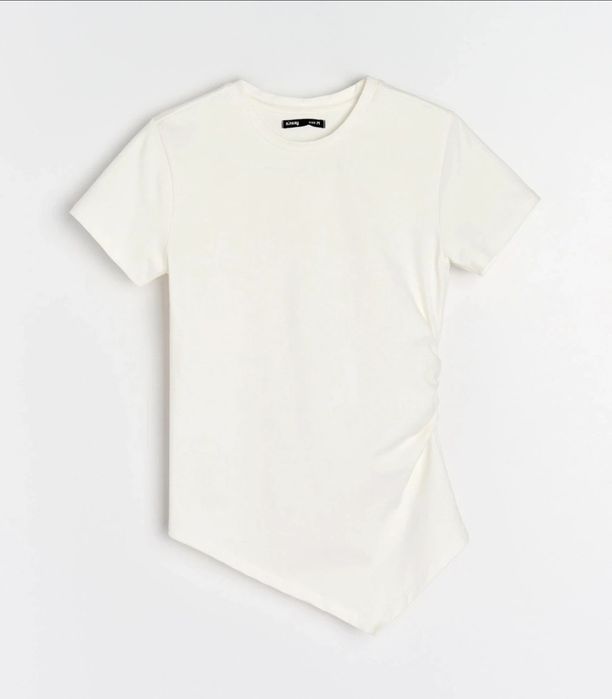 Vand tricou asimetric Sinsay