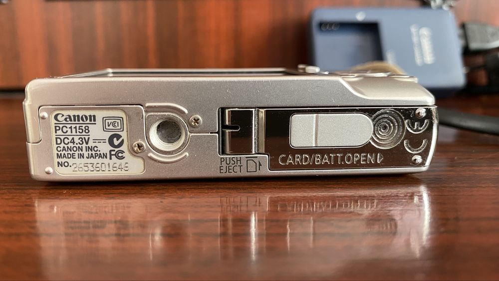 Фотоапарат CANON