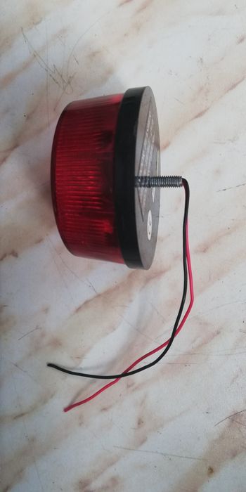 Мигаща стоп светлина.