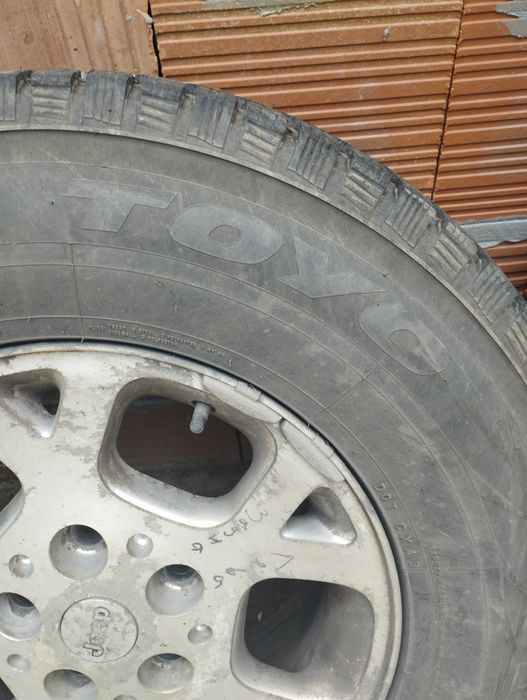 Гуми с джанти 245/75R16 за Jeep Grand cherokee