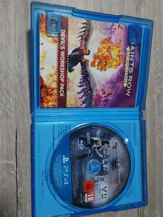 Ps4 slim 512GB с 3 игри!