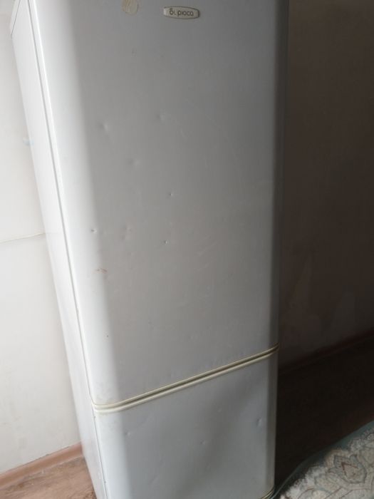 Холодильник Бирюса