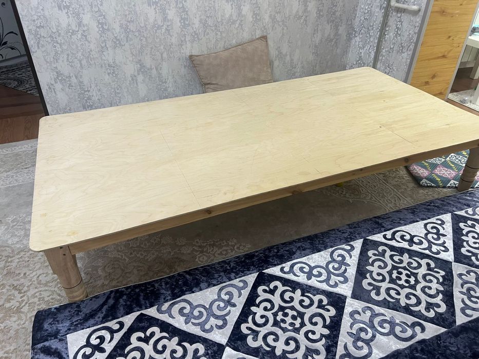 Продается стол 15000тг