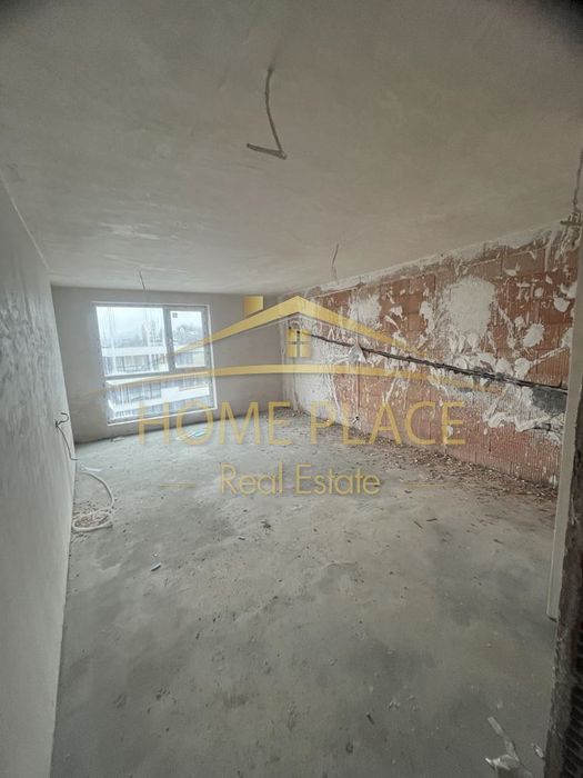 Продава се Тристаен апартамент в Варна, Левски - 86 кв.м за 2384 €/кв.м - Снимка #1